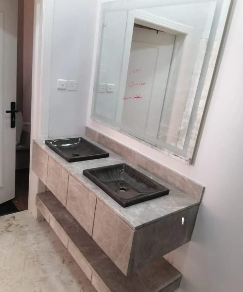 مغسلة رخامية مصنعة من رخام رويال جري تركي